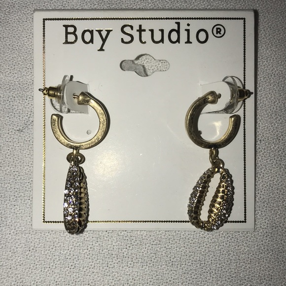 NWT Bay Studio Gold tone and Jewel Earrings - Picture 2 of 4